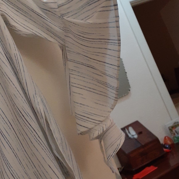 Off the shoulder size 14 top - Picture 3 of 5